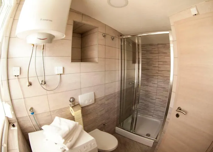 Fontana アパート イゾラ